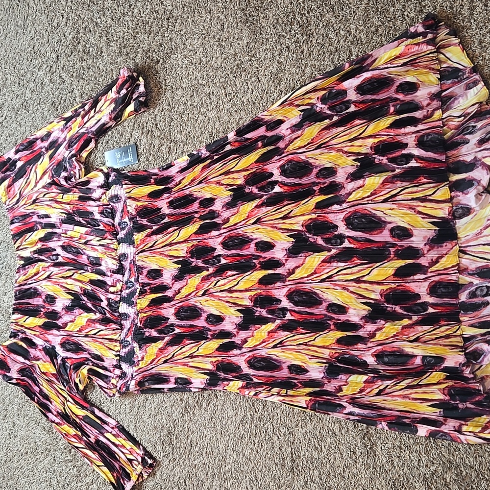 Terra & Sky Black Label Plus Size 4X 28W - 30W Watercolor Feathers Midi Dress